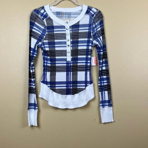 NWT Free People Movement Tees Top Long Sleeve Blue White Size M - Picture 4 of 12